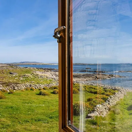 464 - * Claddaghduff