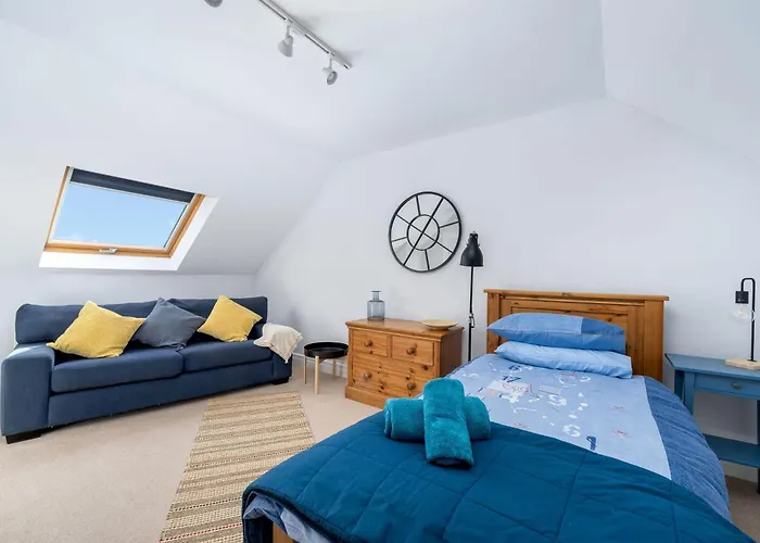 464 - * Claddaghduff